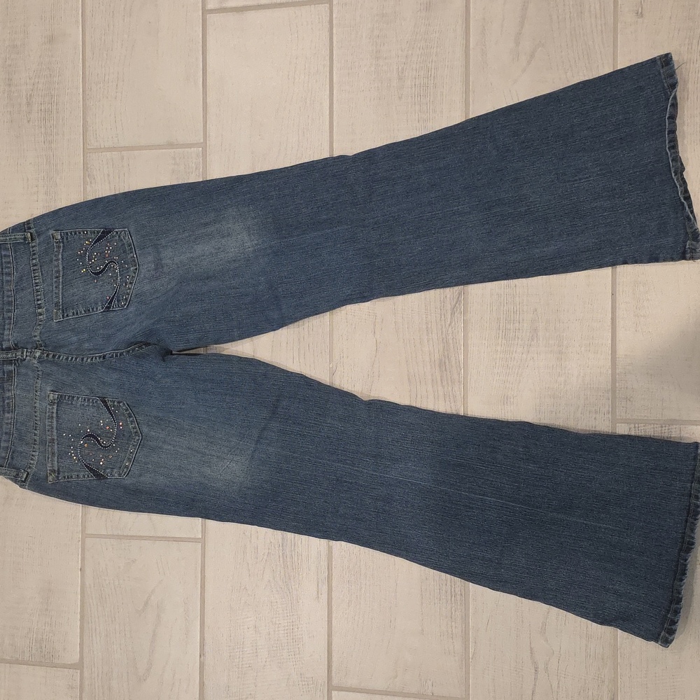 Vanilla Star Women's Size 9 Flare Stretch Medium Wash - Picture 7 of 8